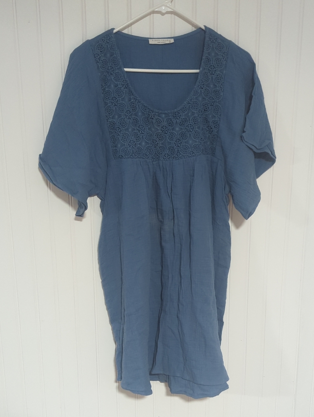 Final Touch Blue Scoop Neck Embroidered Tunic